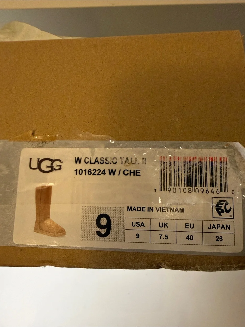 Brand New in Box - UGG Classic Tall II Chestnut Suede Winter Boots - Size 9